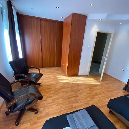 Prinz Royal Gust Hous Győr